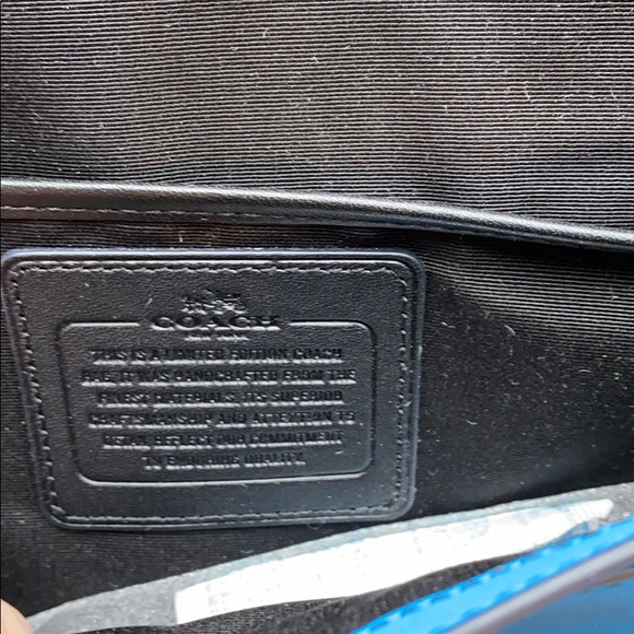 COACH shoulder purse - Picture 6 of 7